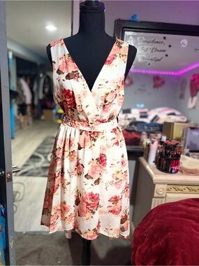 Floral Sleeveless V-Neck Cream Mini Dress with Pink Rose Print